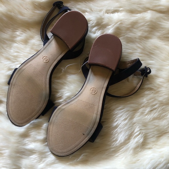 Sandals - Picture 6 of 6